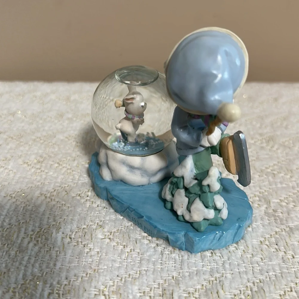 Precious Moments Ice Skating mini Snowglobe 1999
